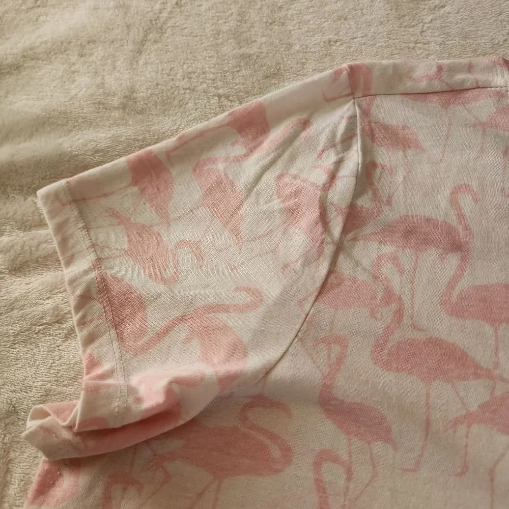 Torrid Classic Fit Size 3 White With Pink Flamingos Shirt Sleeve Tshirt - Picture 7 of 7